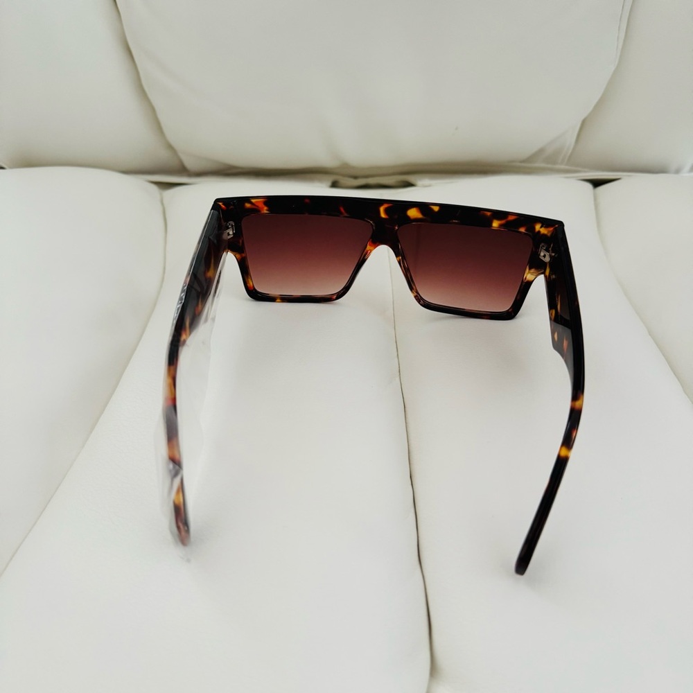 💖LAST PAIR! BRAND NEW! CELEB VINTAGE STYLE SUNNIES SUNGLASSES💖 - Picture 4 of 5
